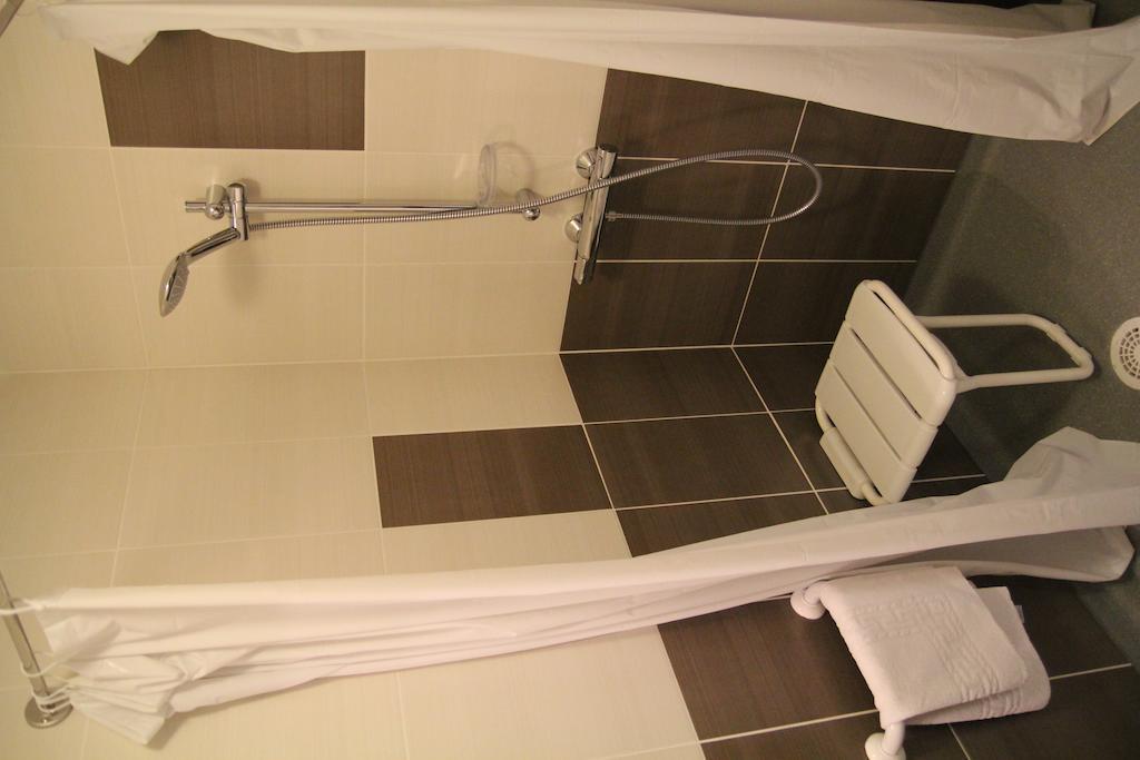 La Madeleine Hotel Saint-Benoît-sur-Loire Værelse billede