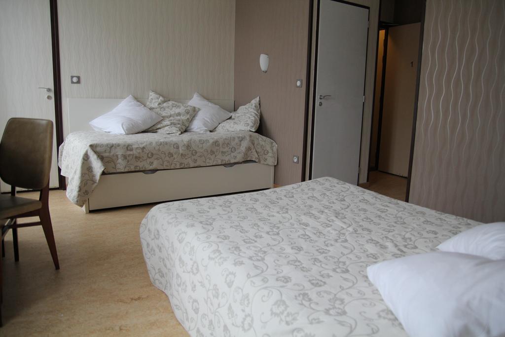 La Madeleine Hotel Saint-Benoît-sur-Loire Værelse billede